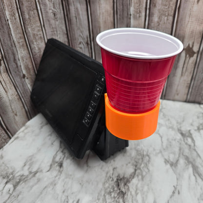 Photo of the drink holder holding a red plastic cup